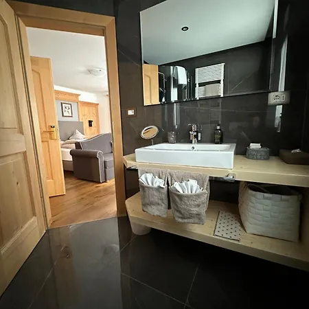 Hotel Garni Erna Selva di Val Gardena